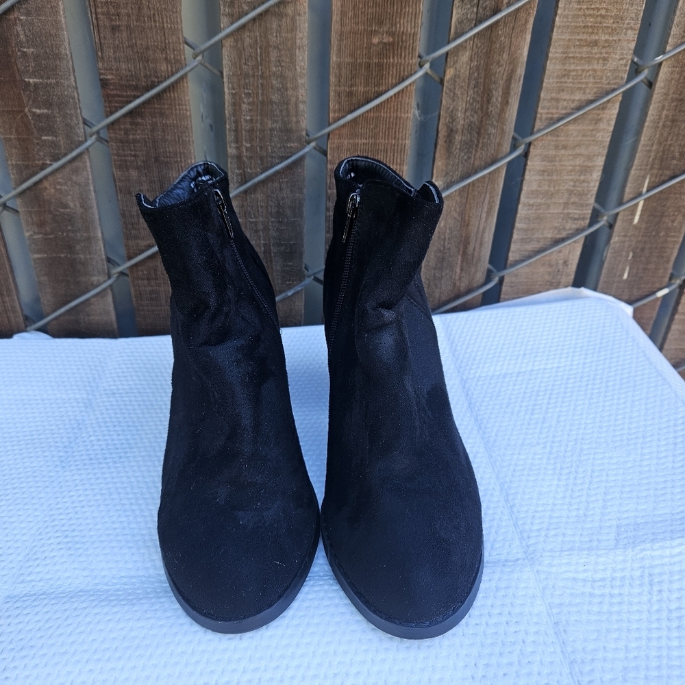 Charlotte Russe booties Women's Size 6 - Picture 3 of 16